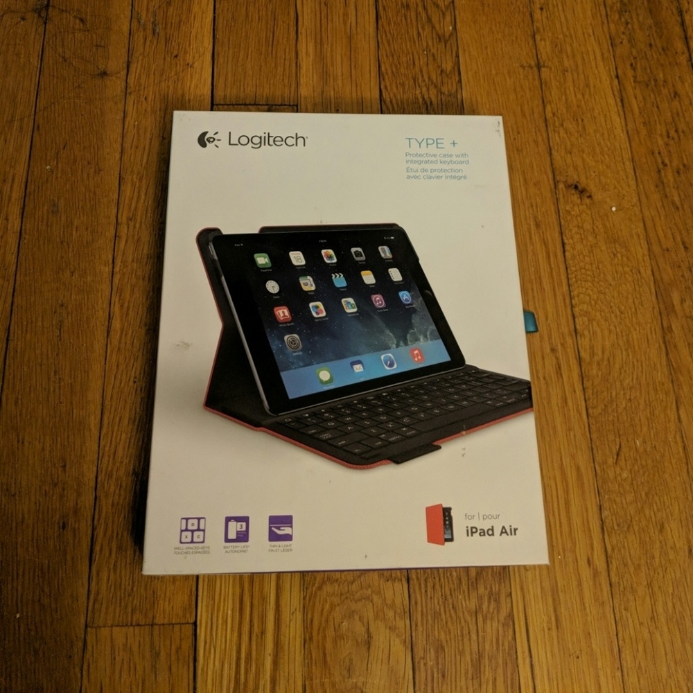 Logitech Type + protective case w/ integrated keyb